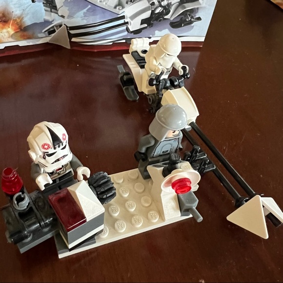 LEGO Star Wars, #8084 Snow Trooper Battle Pack Retired, manual, figures, no box - Picture 13 of 13